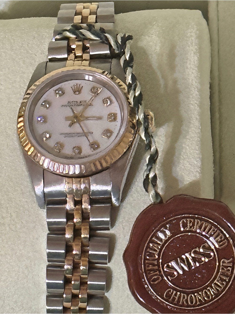 AUTHENTIC 24mm Rolex Oyster Perpetual  MotherPearl Dial Diamonds Jubilee watch - Picture 9 of 16